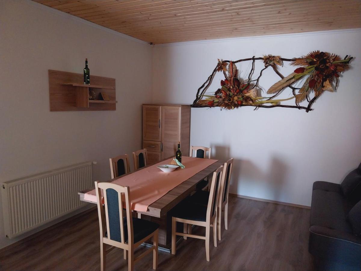 Lovas Vendégház Obanya Kültér fotó